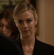 9x05 Caroline Fowlds