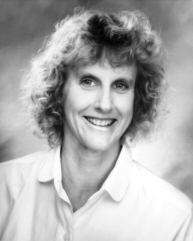 File:ElizabethJones.jpg