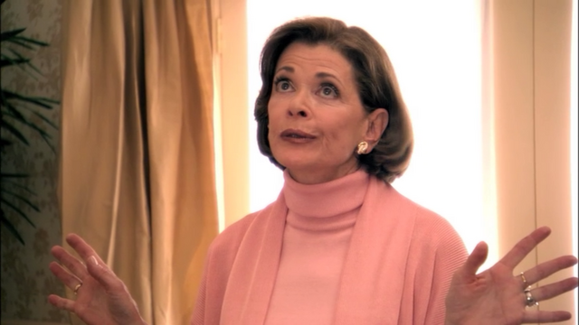 File:1x02 Top Banana (14).png