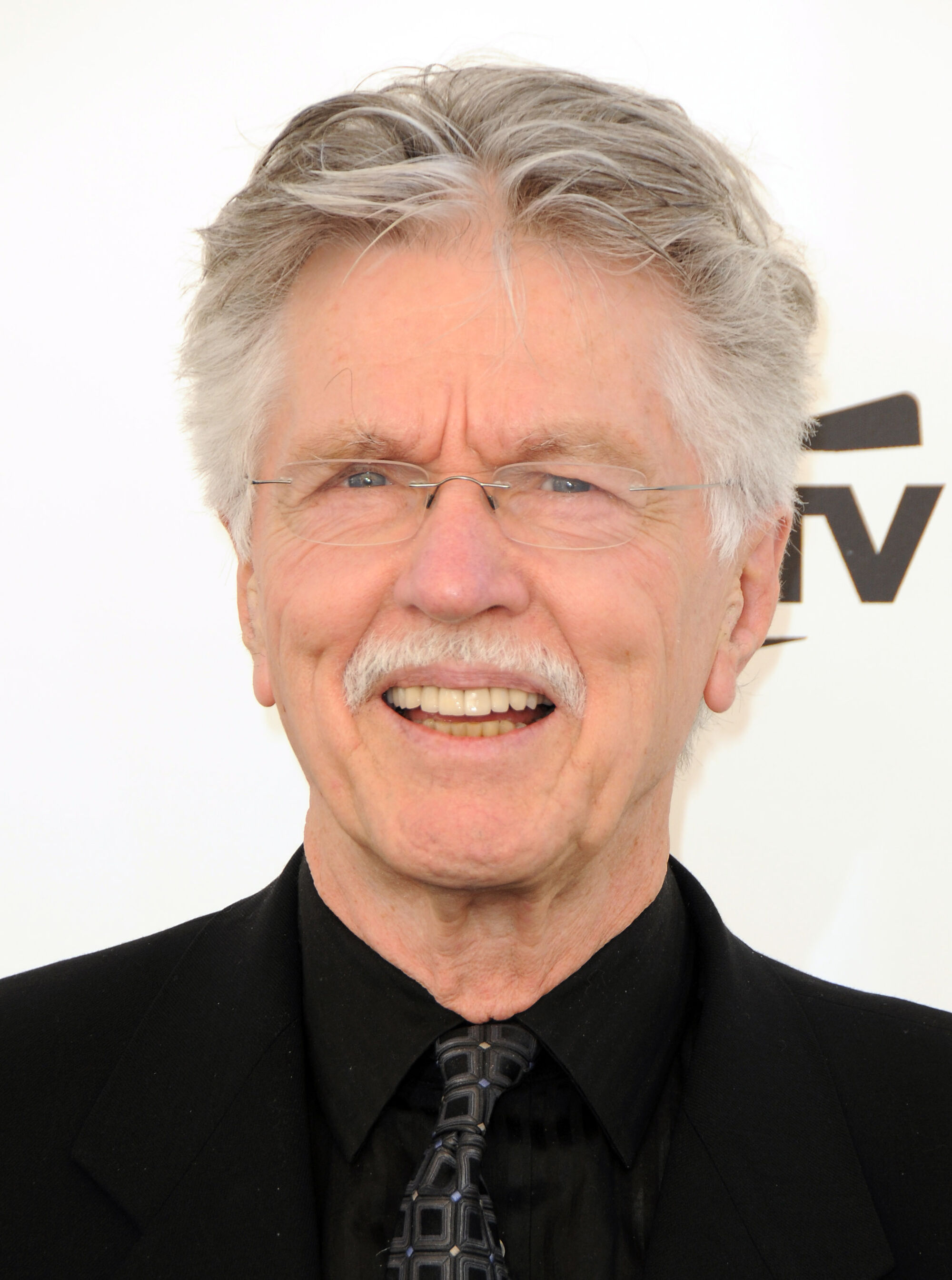 tom skerritt tom skerritt