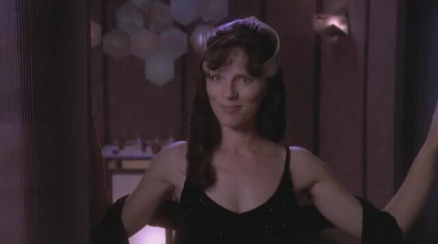 File:Babylon5 4x09 0177 A.jpg