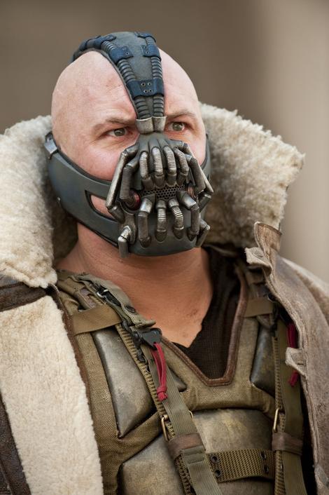 http://vignette4.wikia.nocookie.net/batman/images/f/f0/Bane_TDKR3.jpg/revision/latest?cb=20120511112335