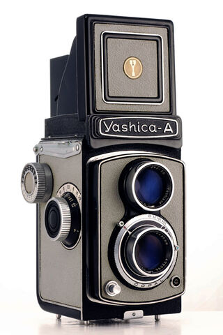File:Yashica A Grey.jpg