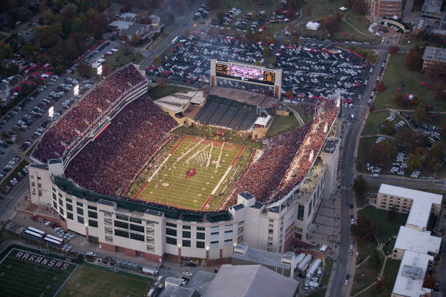 Donald W. Reynolds Razorback Stadium American Football Wiki FANDOM