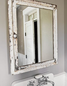 Bathroom2 Mirror LowRes-de-50954751