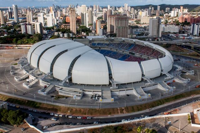 Datei:WM 2014 Stadion (11).jpg