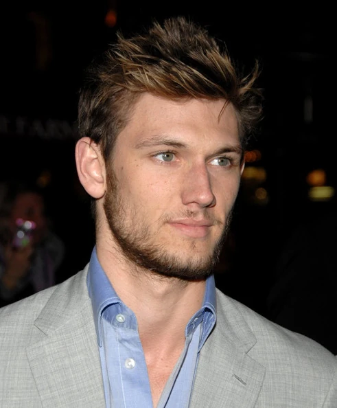 Resultado de imagen para alex pettyfer