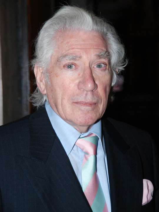actor gary truman frank finlay doblaje wiki fandom powered by wikia actor gary truman frank finlay doblaje wiki fandom powered by wikia
