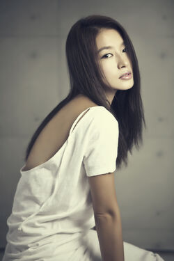 Hwang Bo11.jpg