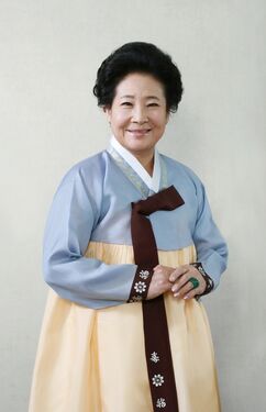 Jung-Hye-Sun.jpg