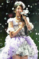 Kuramochi-asuka-graduation-ceremony-02.jpg