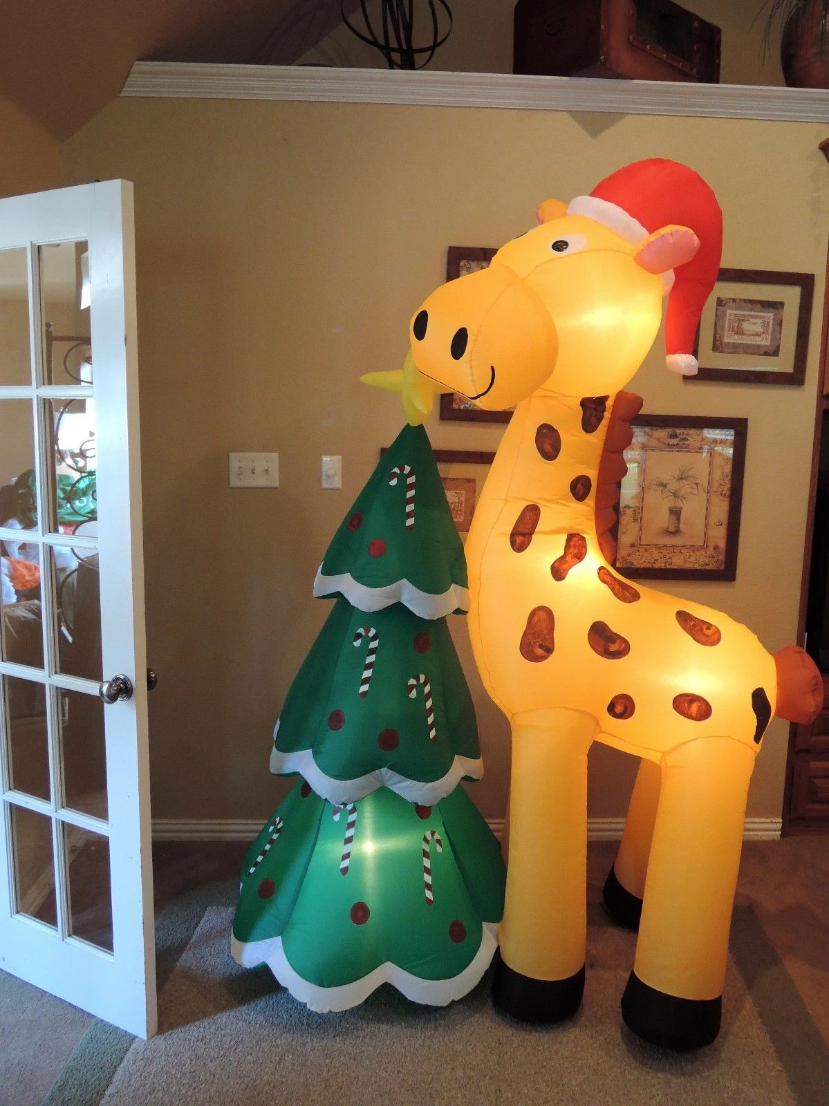Image Gemmy inflatable Giraffe with Christmas tree.JPG Gemmy Wiki