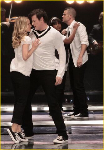 File:Glee-episode7-pic1.jpg