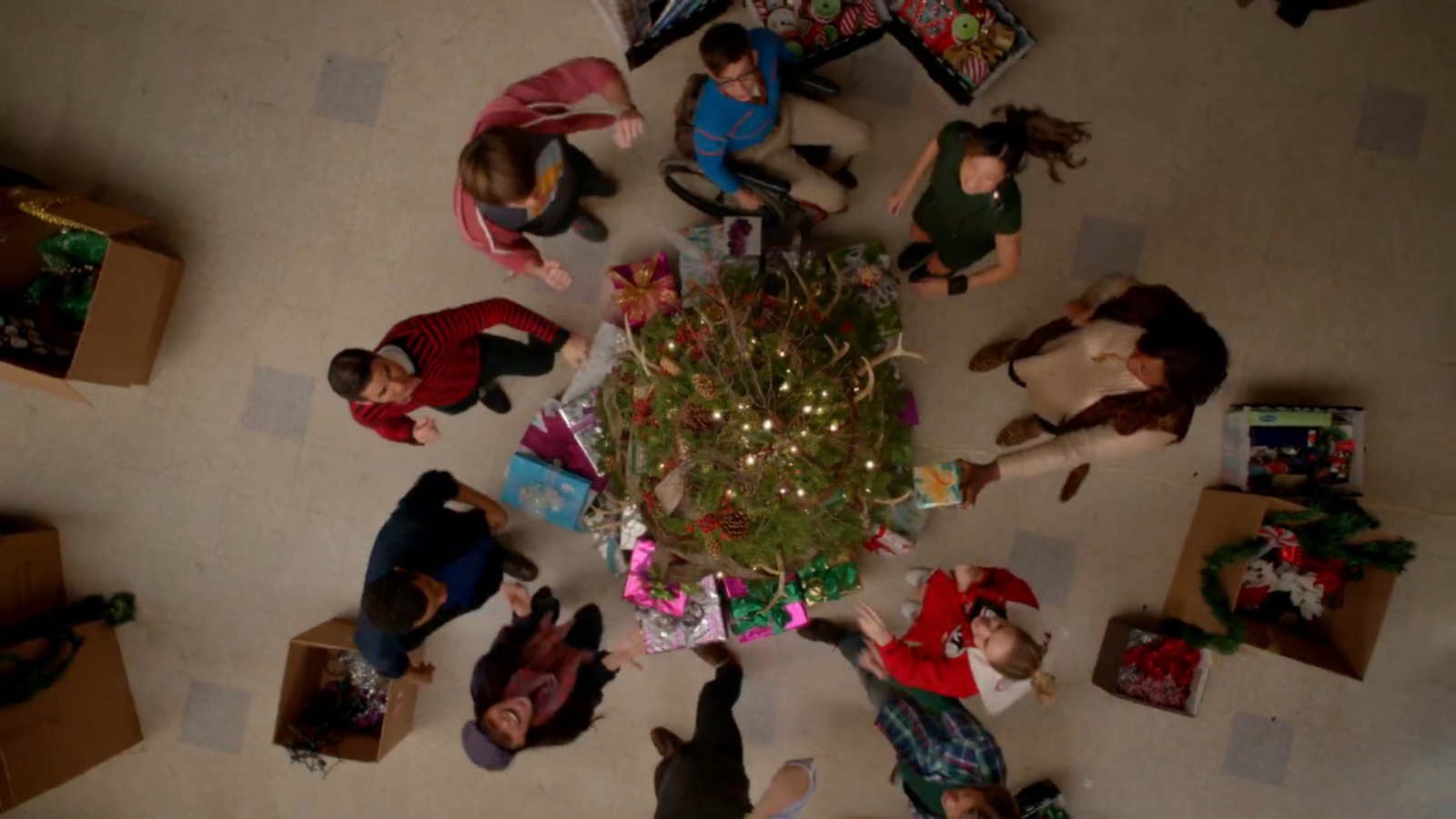 Rockin' Around the Christmas Tree | Glee TV Show Wiki | Fandom powered by Wikia