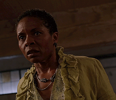 http://vignette4.wikia.nocookie.net/grimm/images/8/8b/403-Heftigauroch.gif