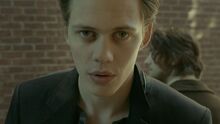Hemlockgrove106-057