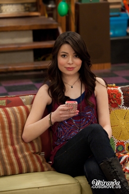 How Old Is Carly Shay From Icarly How Old Is Carly Shay From Icarly