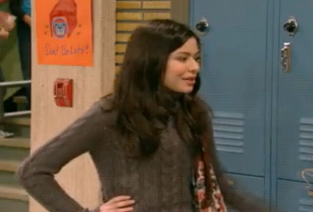 File:Carly-Shay-miranda-cosgrove-6272381-984-667.jpg