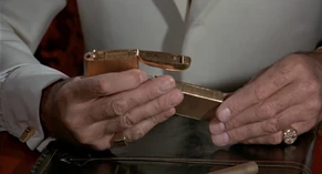 TMWTGG - Scaramanga assembes his Golden Gun.jpg (494 KB) TMWTGG - Scaramanga assembes his Golden Gun