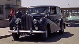 Rolls Royce Silver Wraith James Bond Wiki Fandom