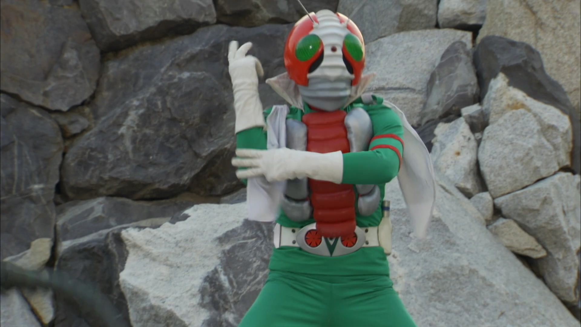 Kamen Rider V3 http://vignette4.wikia.nocookie.net/kamenrider/images/1/1c/V3_(Let's_Go_Kamen_Riders).jpg/revision/latest?cb=20120613163346