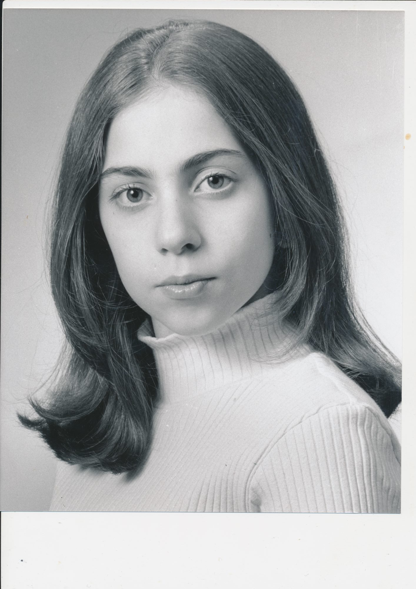 Real Or Fake Pic Of A Young Gaga Gaga Thoughts Gaga Daily 