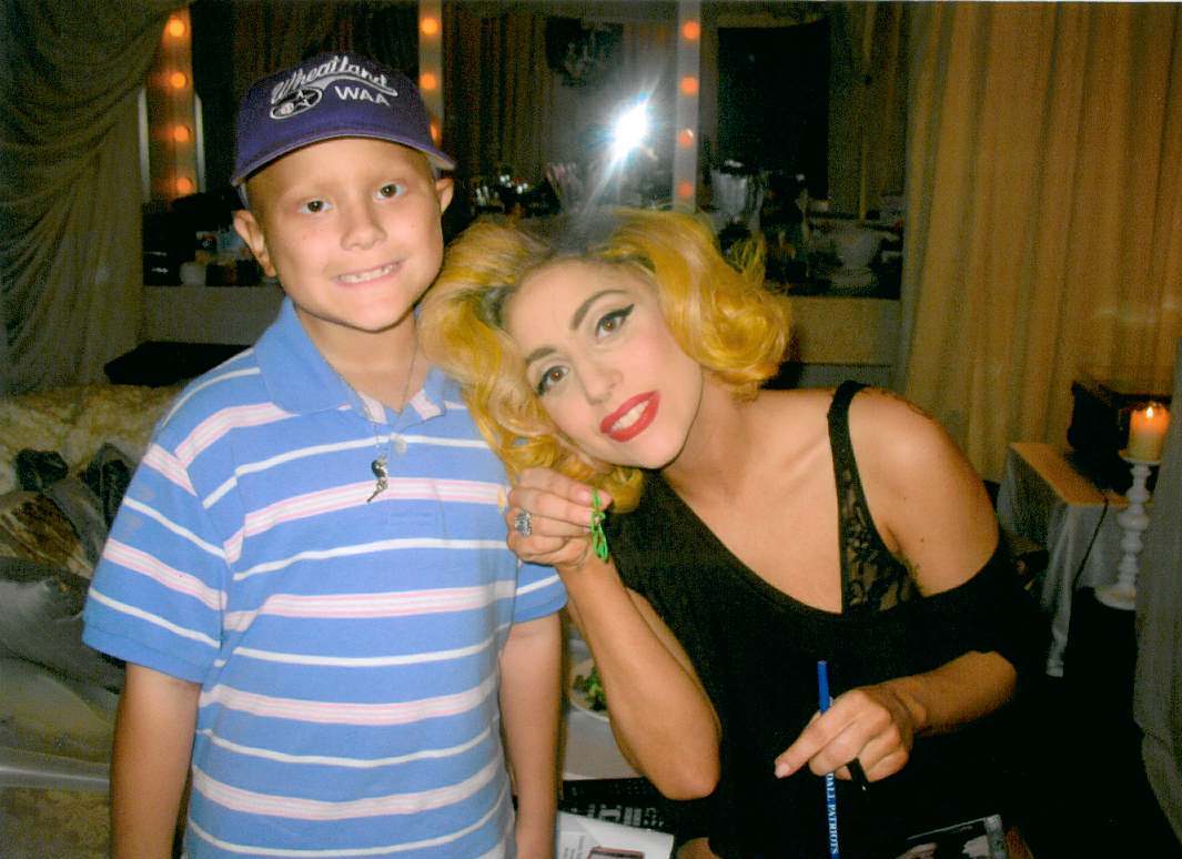 9-2-10_Backstage_concert_at_Bradley_Cent