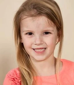 Saara Chaudry desktop Wallpapers