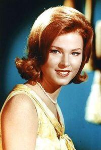 Mariettehartley.jpg