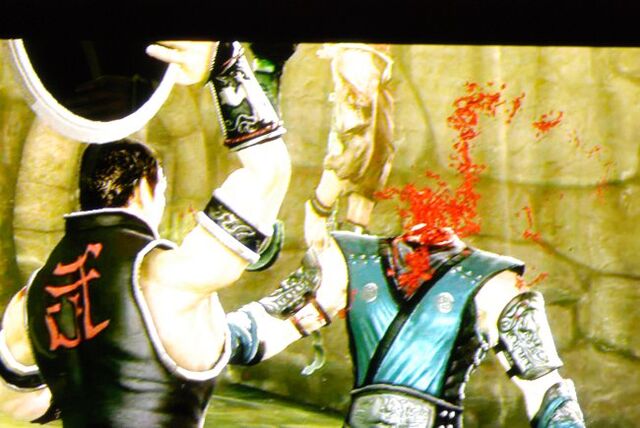 File:Kung lao fatality mk9.jpg