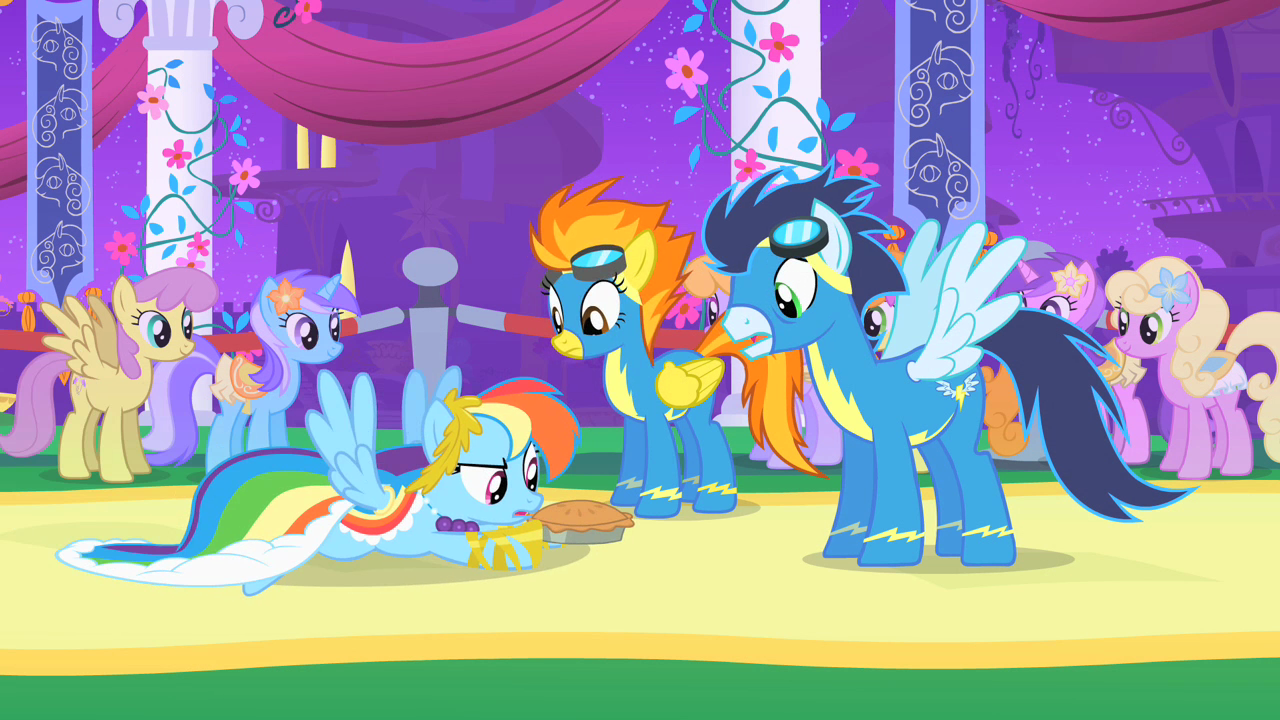 Rainbow_Dash_saves_pie_S1E26.png