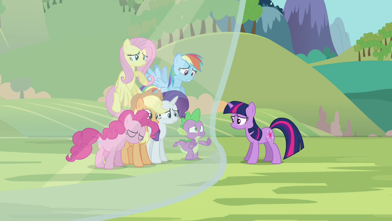 Twilight%27s_friends_getting_blocked_out_from_Twilight_S3E05.png