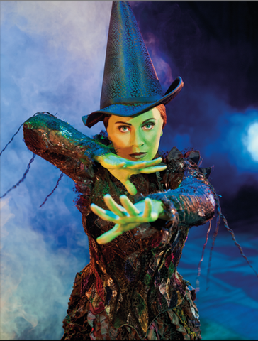 File:Louise proshot.png