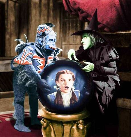 File:The-Wicked-Witch-and-Nikko-the-wizard-of-oz-4985004-700-730.jpg