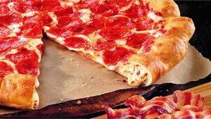 Bacon-cheese-stuffed-crust-Pizza-Hut-jpg