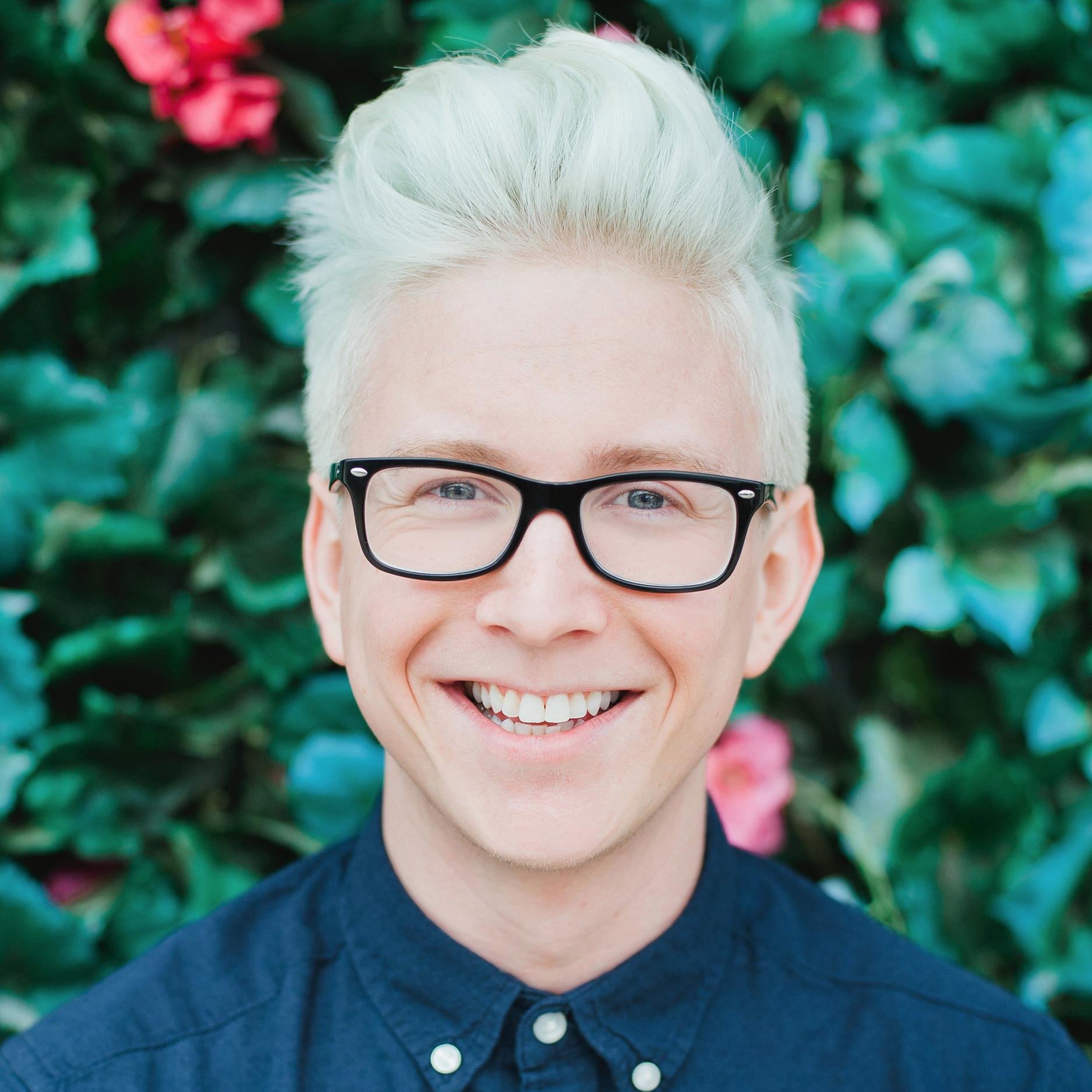 Tyler Oakley | Smosh Wiki | FANDOM powered by Wikia