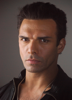 Darren Shahlavi Darren Shahlavi
