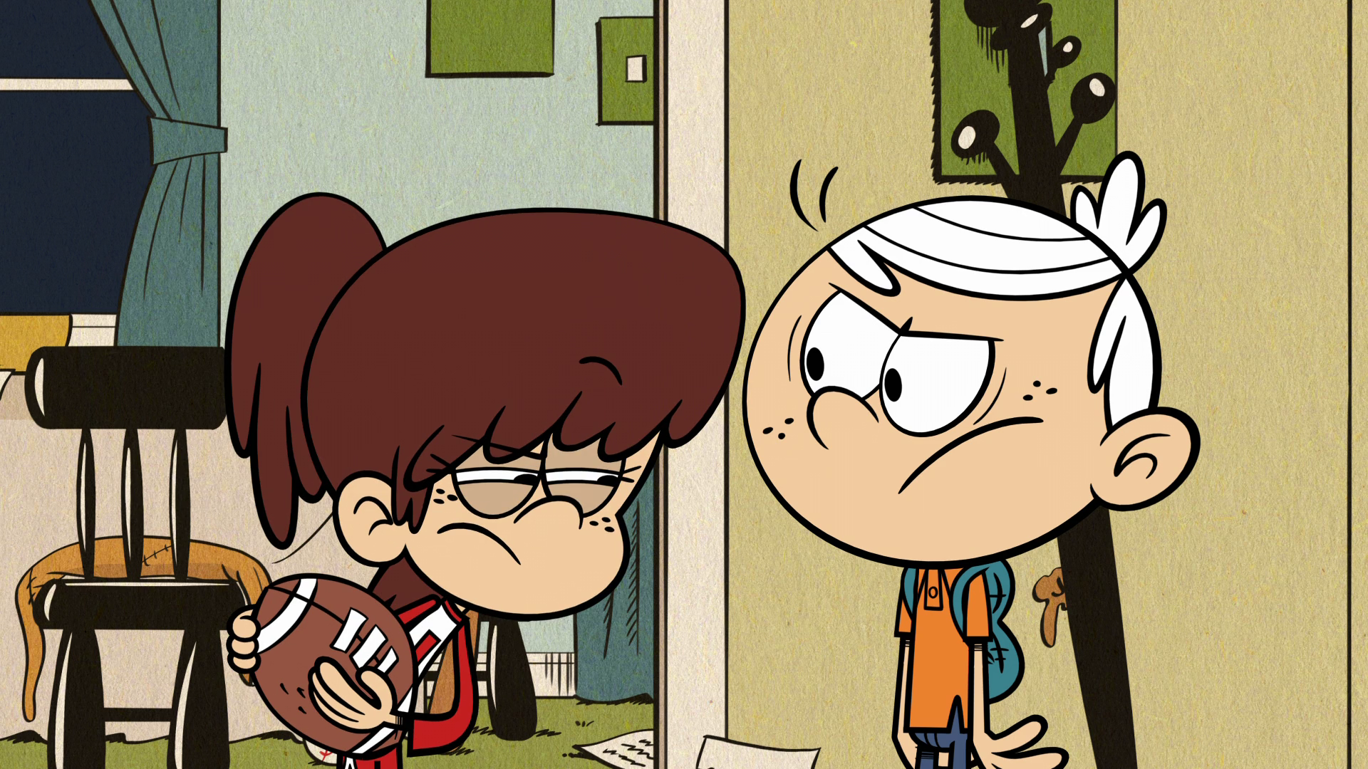 Image S1e16a Lynn Notices Linc Png The Loud House