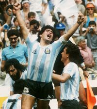 Maradona1986WorldCup2.jpg