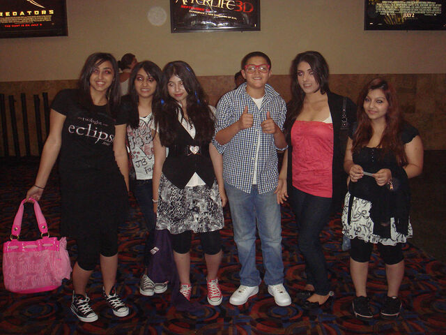 File:Twilightpremiere89.jpg