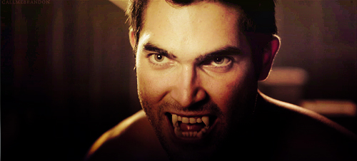 http://vignette4.wikia.nocookie.net/unnaturalworld/images/6/64/Teen-wolf-derek-hale-011.jpg/revision/latest?cb=20111103192031