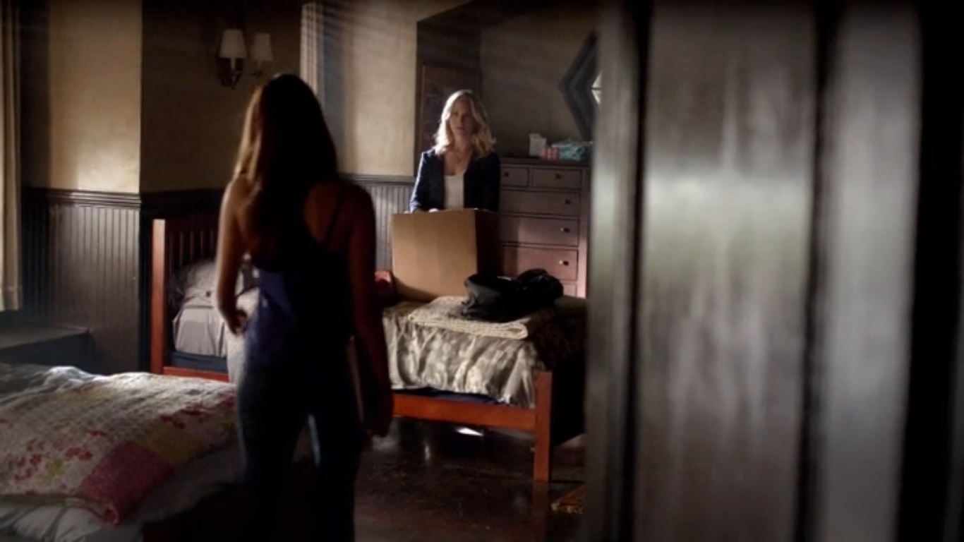 Image Elena And Caroline 39 S Dorm Room TVD The