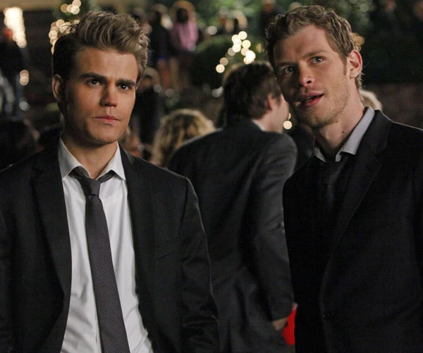 Stefan und Klaus Vampire Diaries Wiki FANDOM powered by Wikia