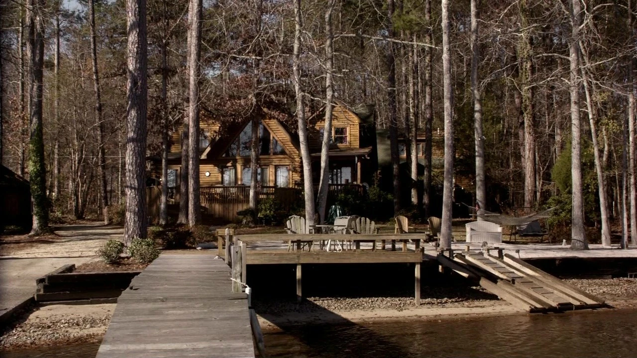 Image Lakehouseblurrypromo.jpg The Vampire Diaries Wiki FANDOM