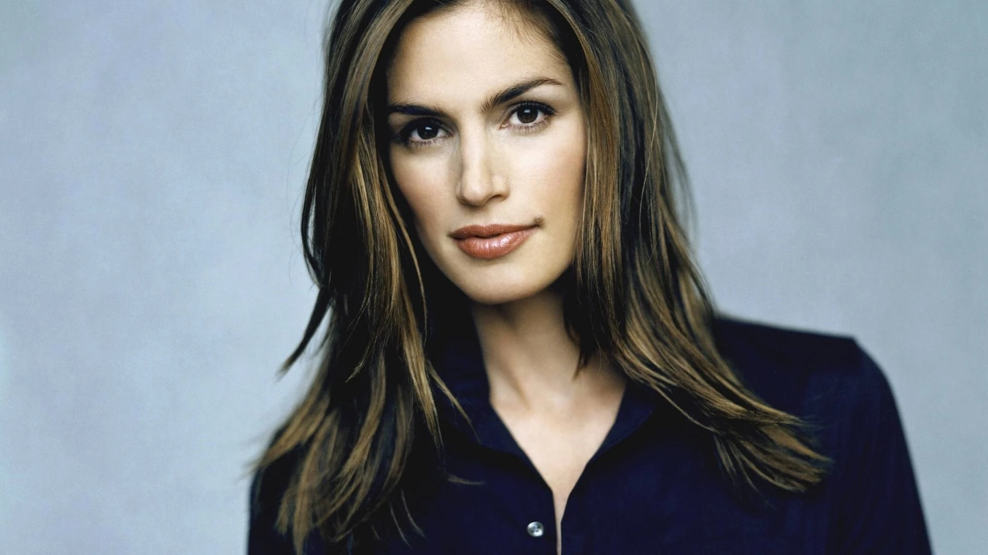 Momen Putri Cindy Crawford Sadari Ibunya Terkenal