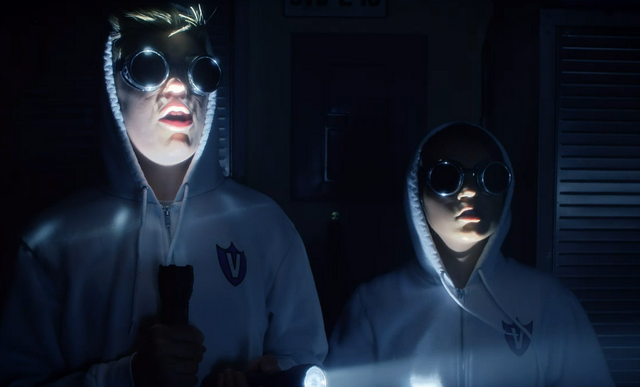 File:Survive-the-virus-CJ-and-Crispo.png