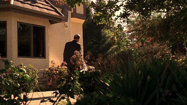 File:6x05 Pinecrest.jpg