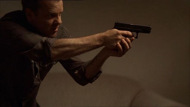 File:Jack with glock19.jpg