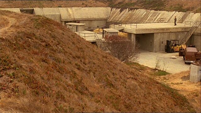 File:4x03 Omar Compound.jpg