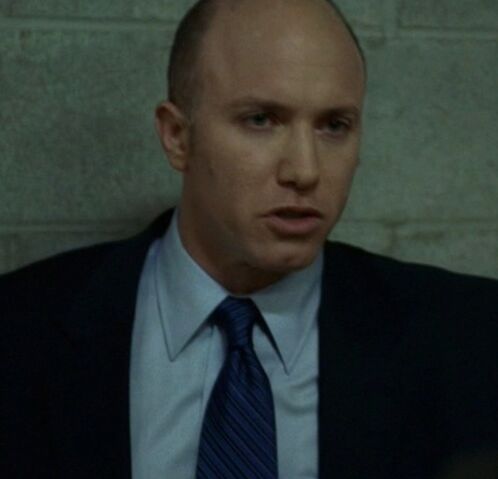 File:S5ep8mallmanager.jpg